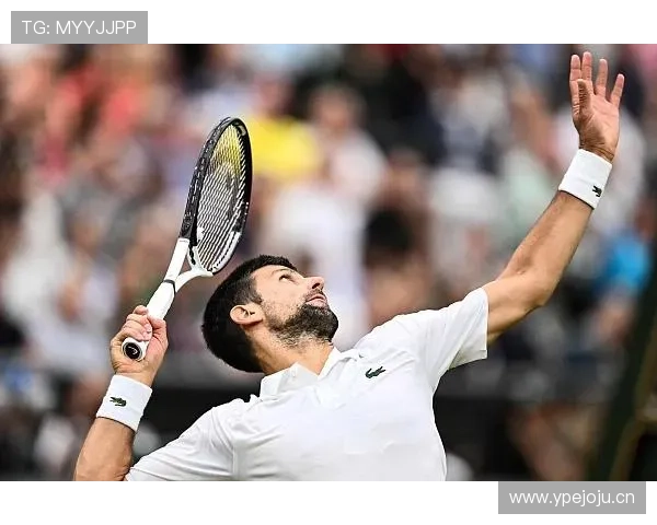 孔帕尼赛场像将军，下班像隔壁大叔，这反差让我好想去翻他衣柜